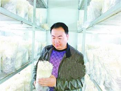 讓群眾共奔富裕路--記章丘區政協委員賈恩茂